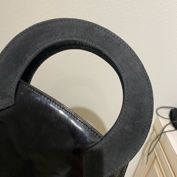 Salvatore Ferragamo Black Patent Leather Small Hand Bag Authentic Classic - Picture 4 of 16